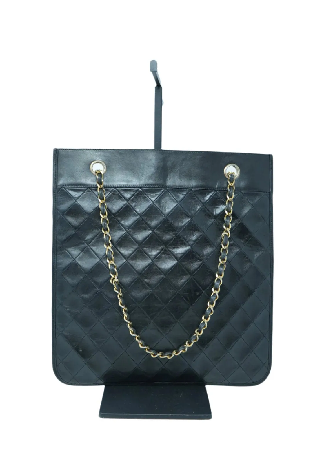 Pre-Owned Chanel Lambskin Tote Black