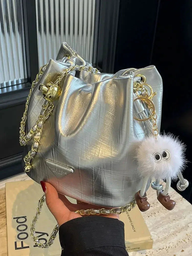Vvsha Metallic Drawstring Chain Bag