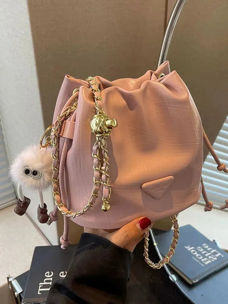 Vvsha Metallic Drawstring Chain Bag