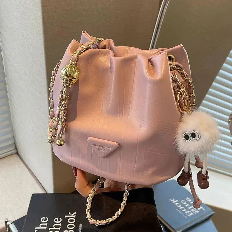 Vvsha Metallic Drawstring Chain Bag